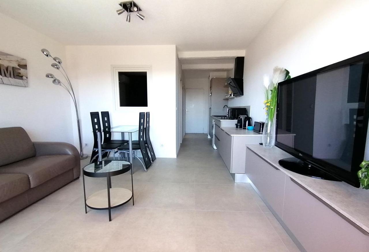 Eden Azur - Residence Hoteliere Golfe-Juan Ruang foto
