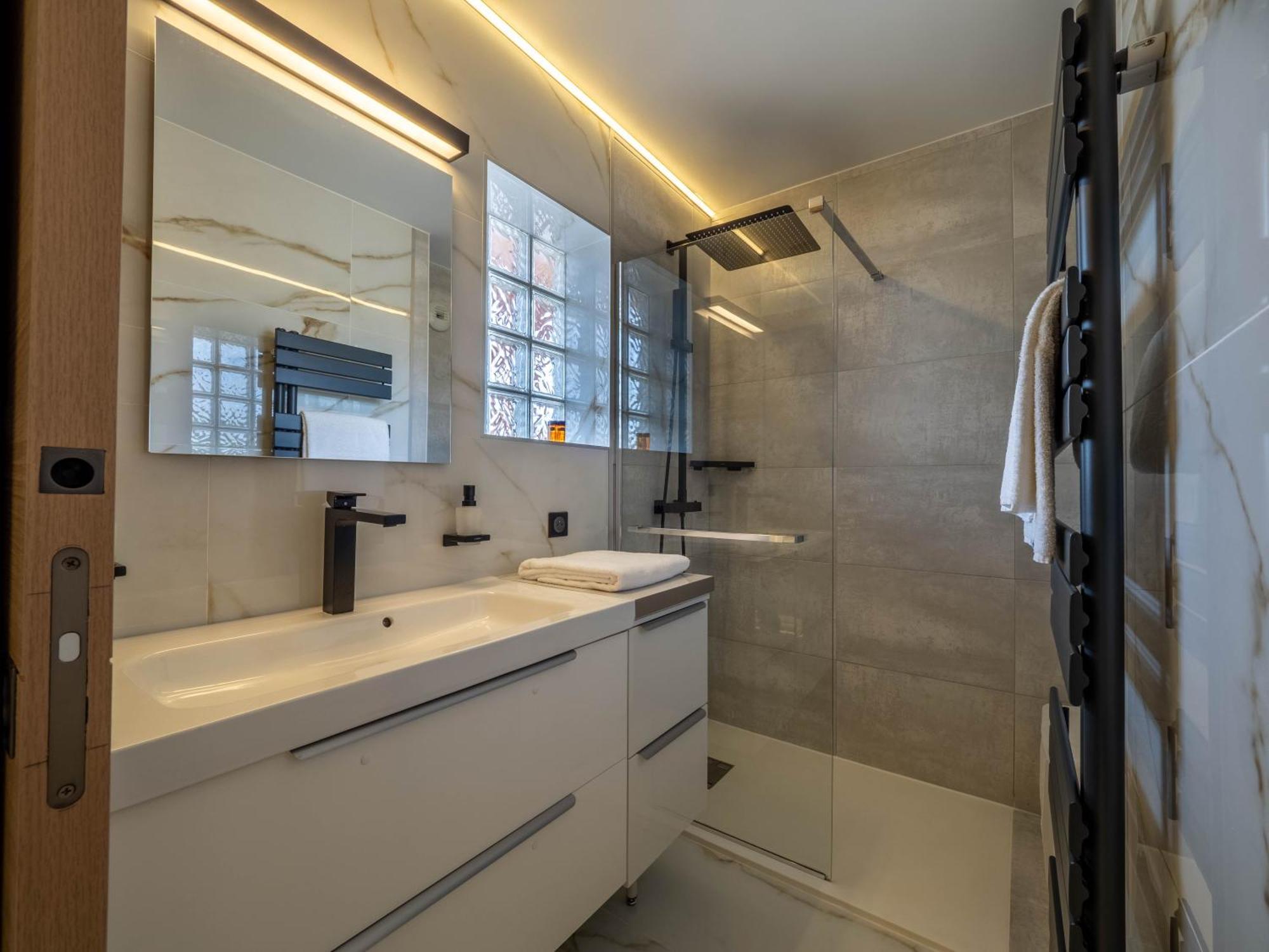 Eden Azur - Residence Hoteliere Golfe-Juan Ruang foto
