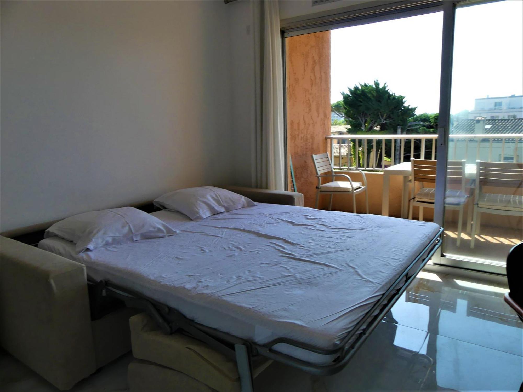 Eden Azur - Residence Hoteliere Golfe-Juan Bagian luar foto
